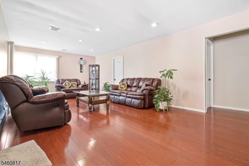 160 Bridge St, Roselle Park Boro photo 3