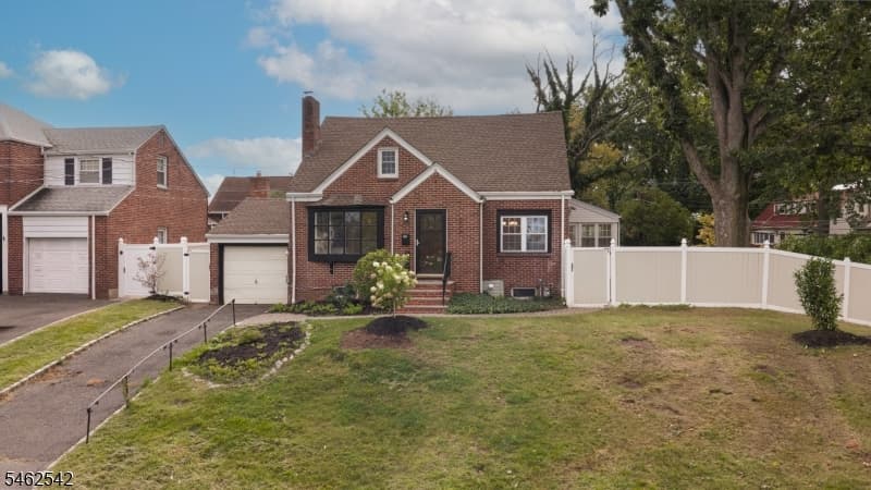 303 Huntington Rd, Union Twp. photo 2