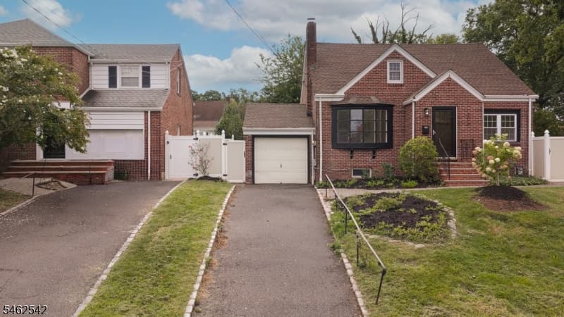 303 Huntington Rd, Union Twp. photo 4