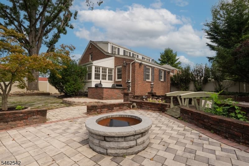 303 Huntington Rd, Union Twp. photo 43
