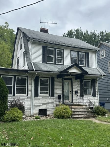 1165 Loraine Ave, Plainfield City