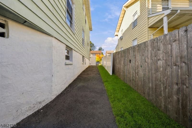 65 Revere Ave, Union Twp. photo 23