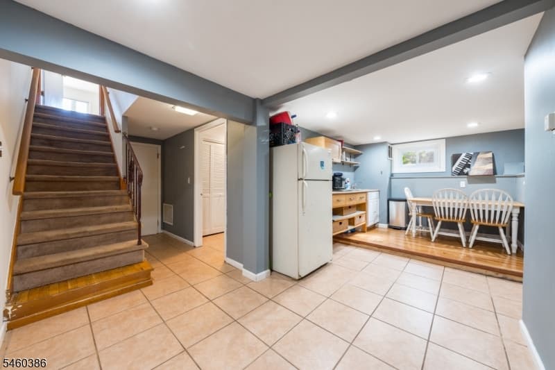 30 Clark St, Summit City photo 24
