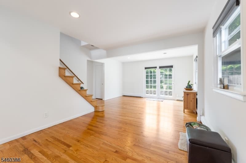 30 Clark St, Summit City photo 3