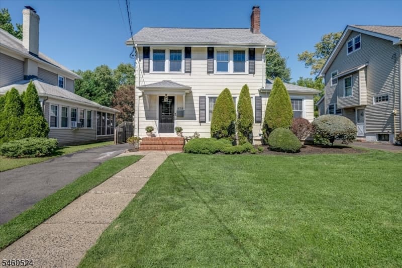828 North Ave West, Westfield Town