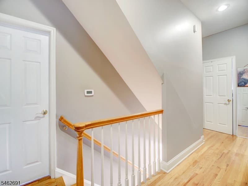 564 Passaic Ave, Kenilworth Boro photo 17