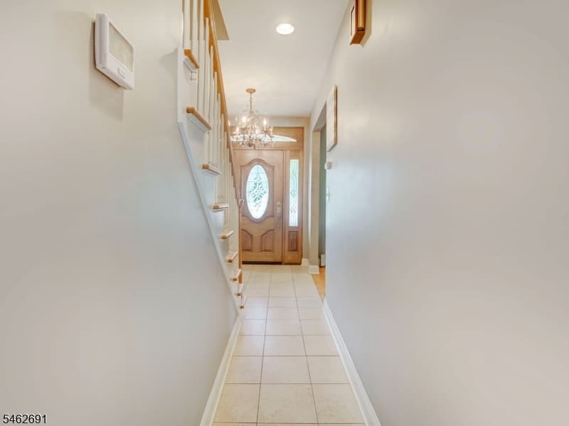 564 Passaic Ave, Kenilworth Boro photo 5