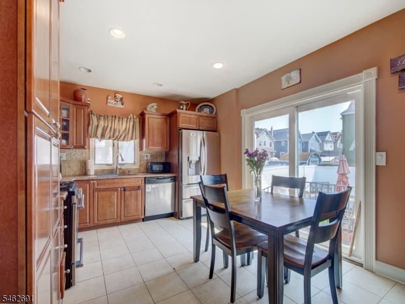 564 Passaic Ave, Kenilworth Boro photo 8
