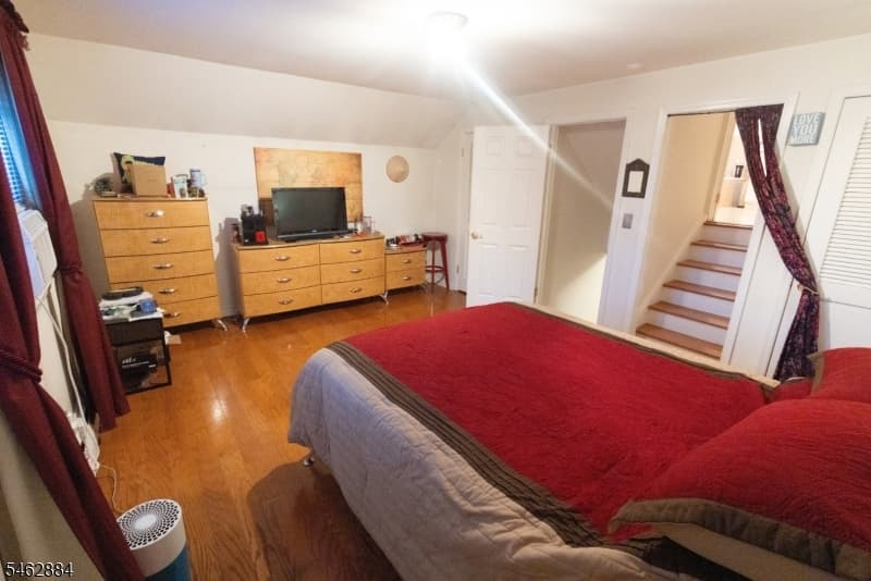 74 Raritan Rd, Linden City photo 9