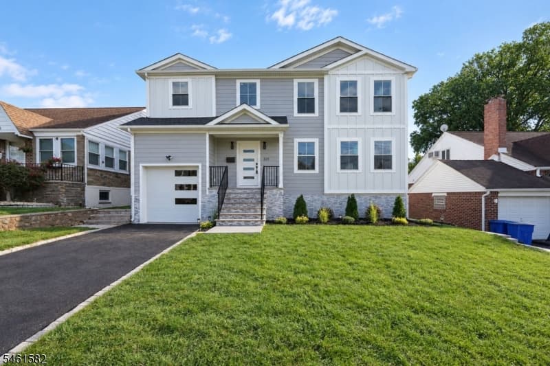 319 Delaware Ave, Union Twp.