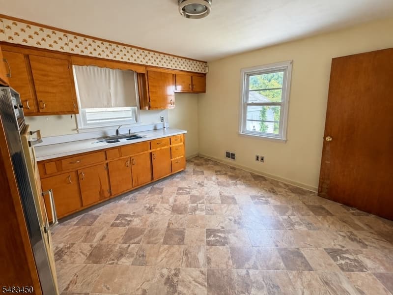 1406 Bower St, Linden City photo 5
