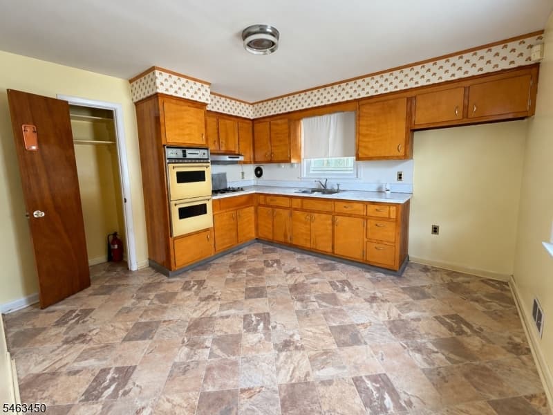 1406 Bower St, Linden City photo 6