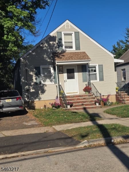 918 Seymour Ave, Linden City