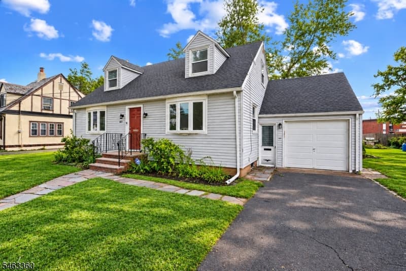 825 Bishop St, Union Twp.