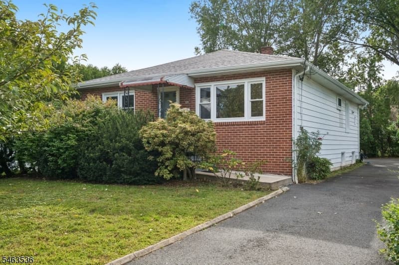 65 Marion Ave, New Providence Boro