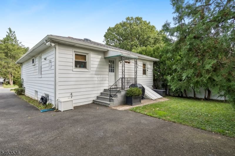 65 Marion Ave, New Providence Boro photo 11
