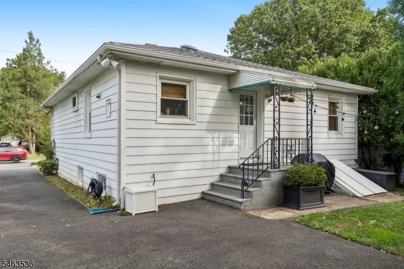 65 Marion Ave, New Providence Boro photo 12