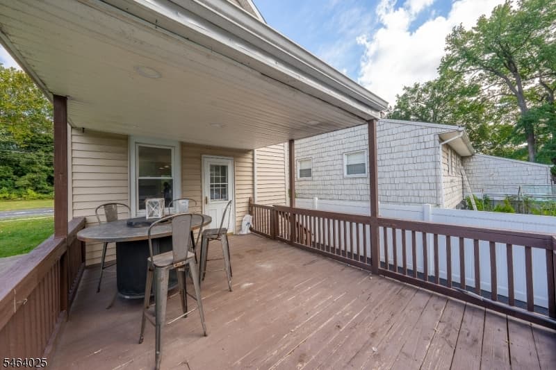704 W Lake Ave, Rahway City photo 19