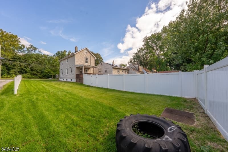704 W Lake Ave, Rahway City photo 24