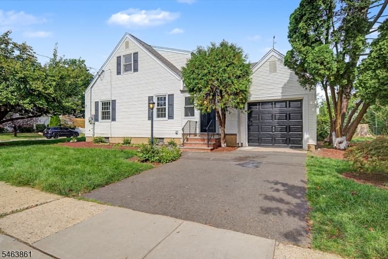 99 Burke Rd, Union Twp.