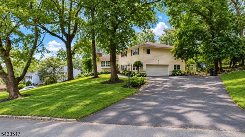 16 Warren Pl, Berkeley Heights Twp. photo 3