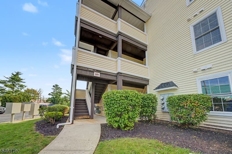 251 Broadmoor-3, Union Twp.