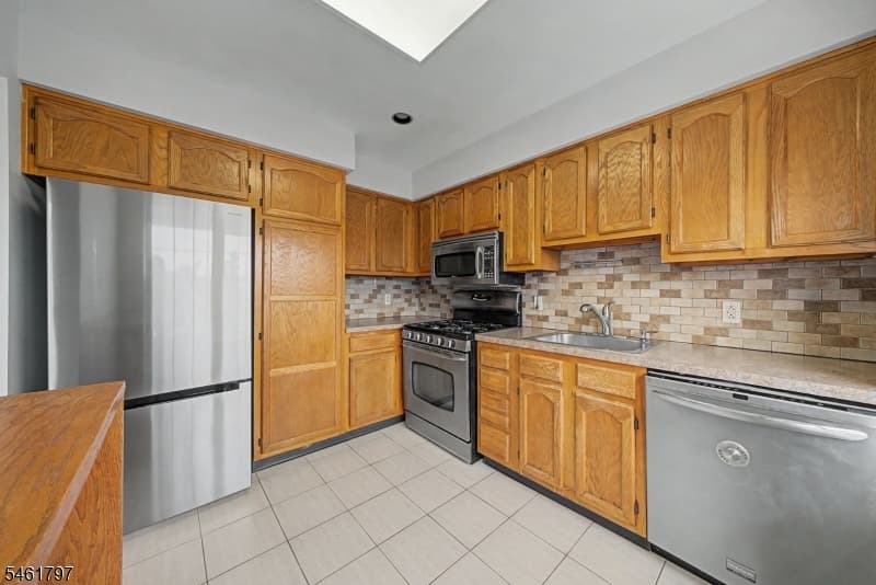 251 Broadmoor-3, Union Twp. photo 5
