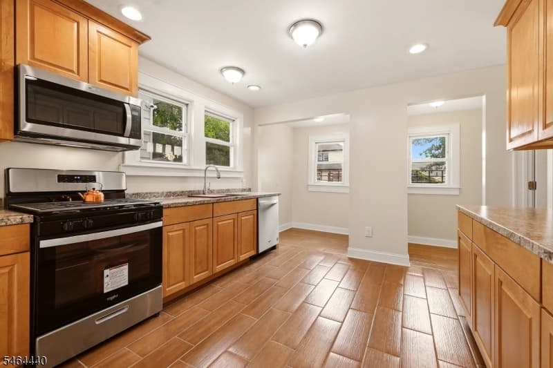 1585 Hillcrest Ter, Union Twp. photo 4