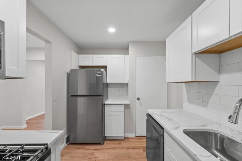 925 Middlesex St, Linden City photo 15