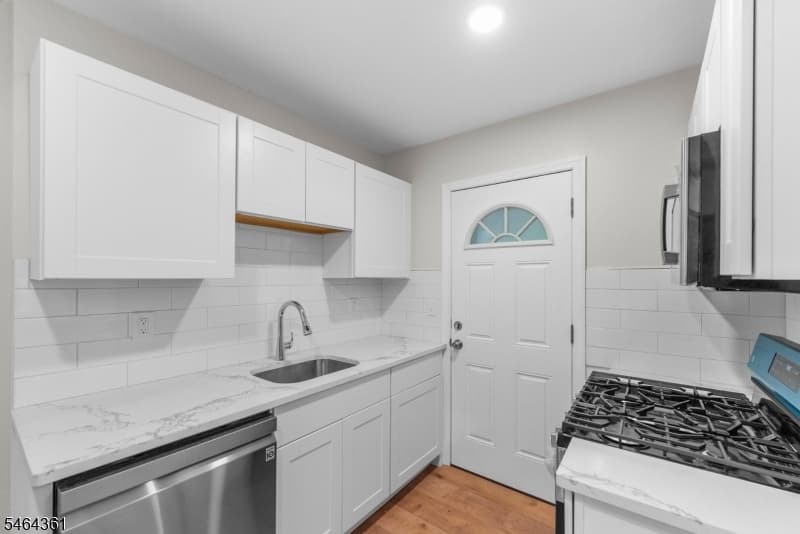 925 Middlesex St, Linden City photo 16