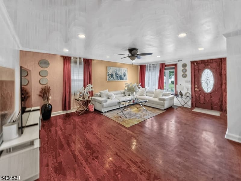 615 Lindegar St, Linden City photo 2