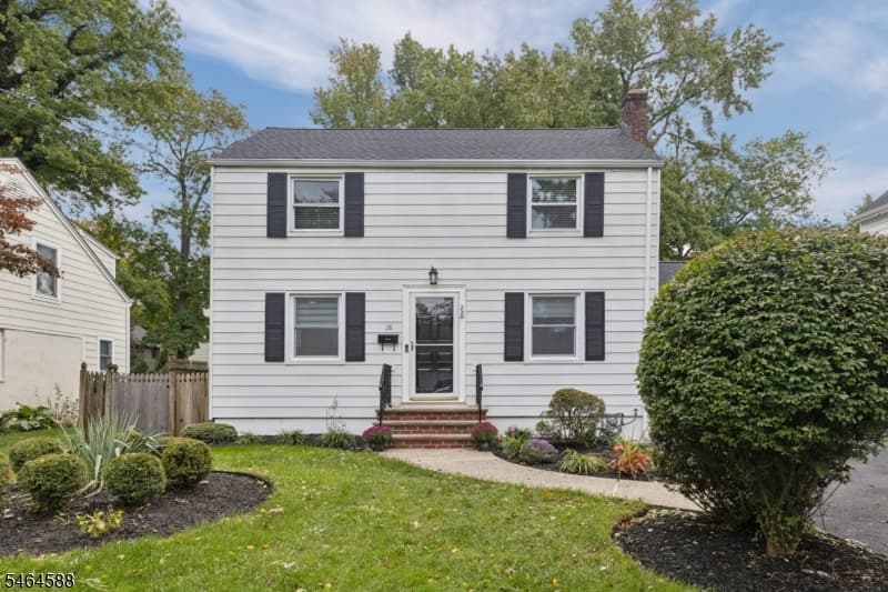 28 Laurel Pl, Fanwood Boro photo 2