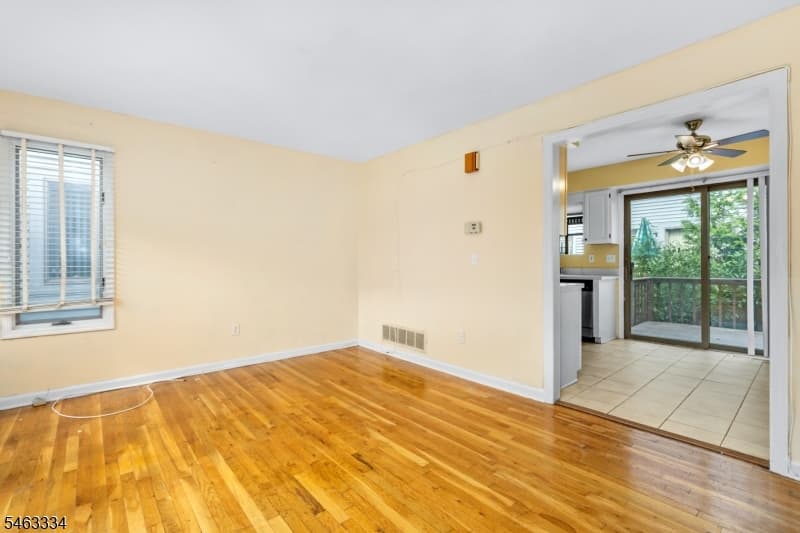 21 Village Park Ct, Scotch Plains Twp. photo 3