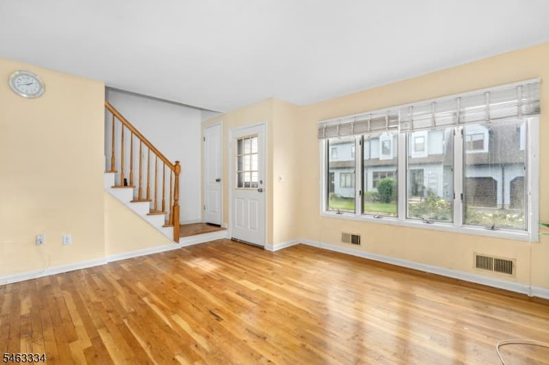 21 Village Park Ct, Scotch Plains Twp. photo 5