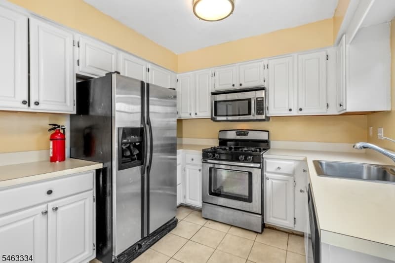 21 Village Park Ct, Scotch Plains Twp. photo 9