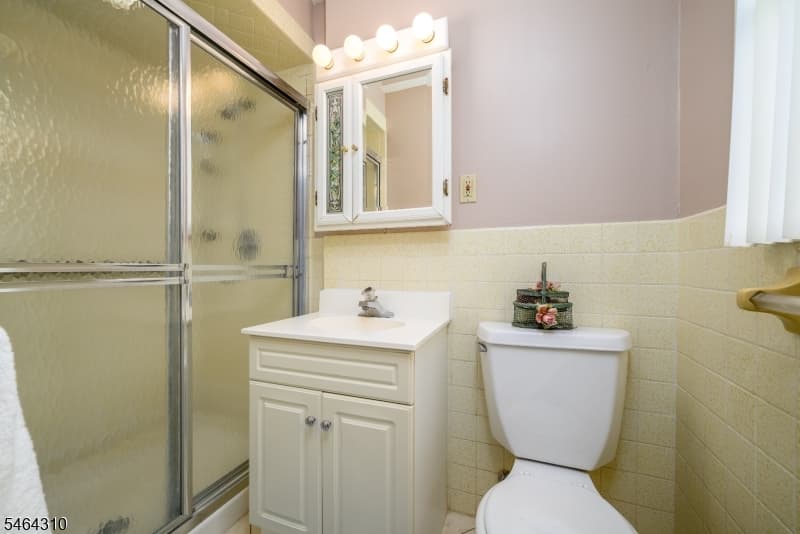 385 Jensen Ave, Rahway City photo 11