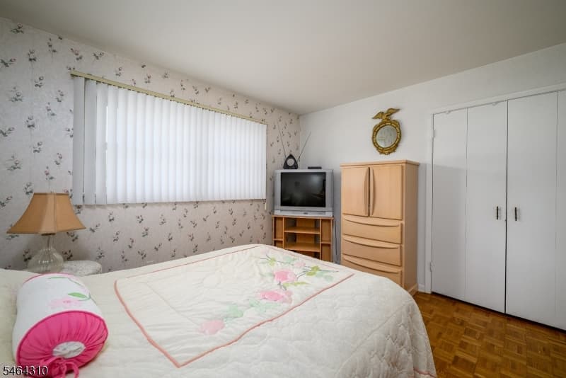 385 Jensen Ave, Rahway City photo 13