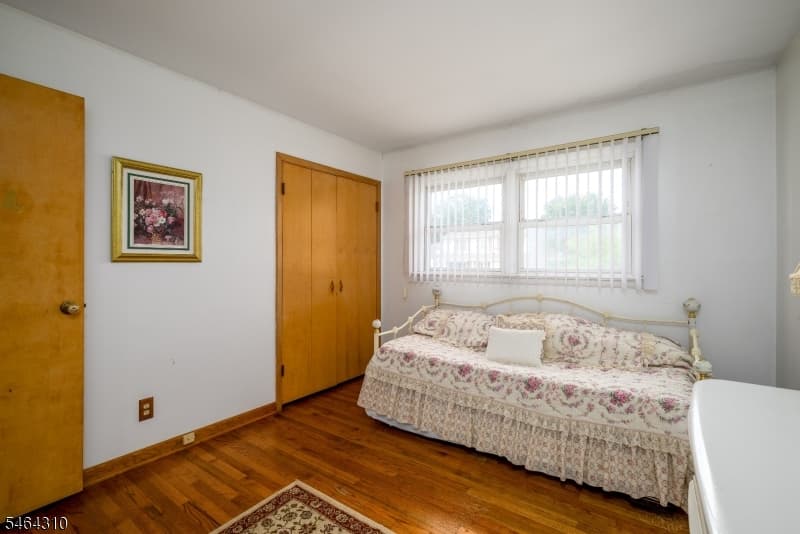 385 Jensen Ave, Rahway City photo 14