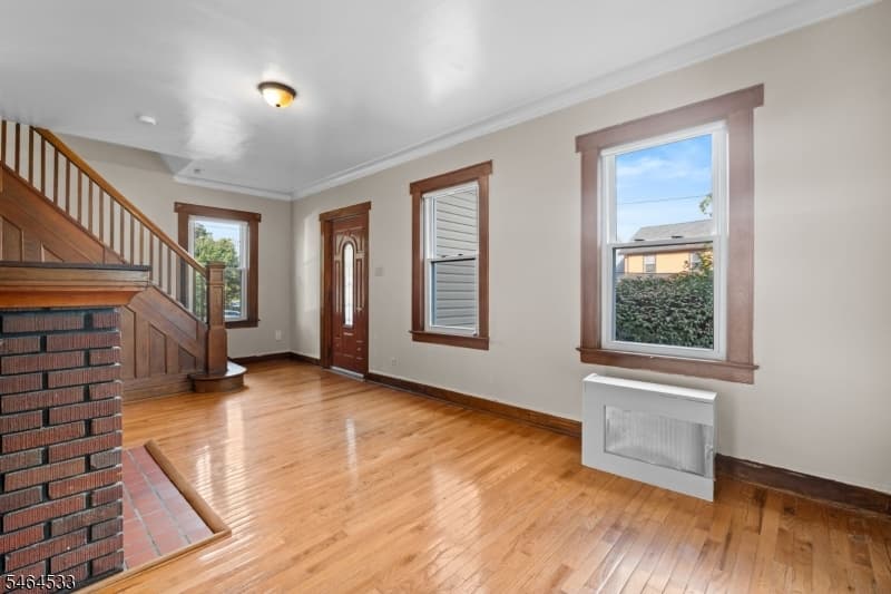 1038 Fairview Pl, Hillside Twp. photo 3