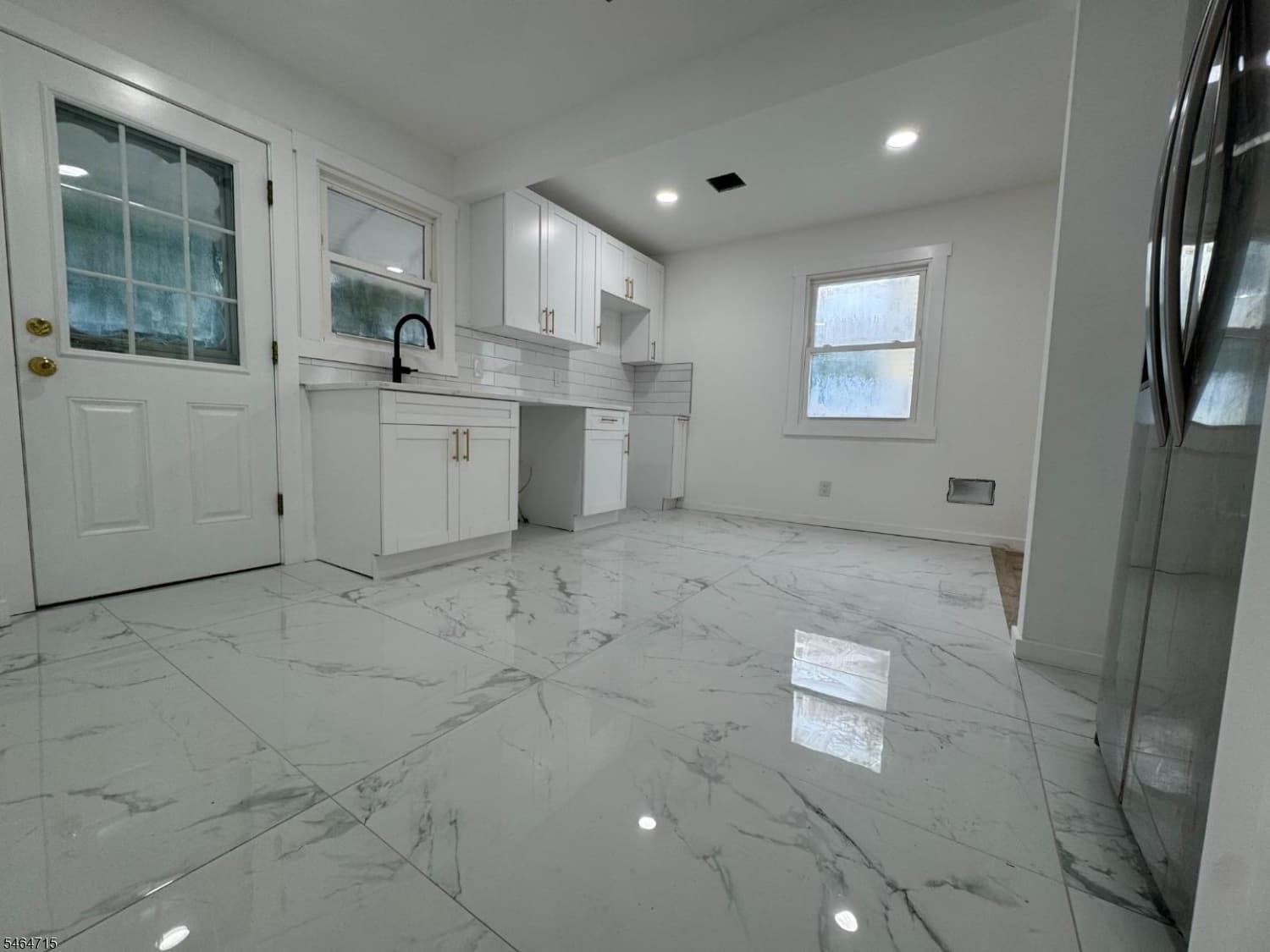 235 Windsor Ave, Westfield Town photo 4