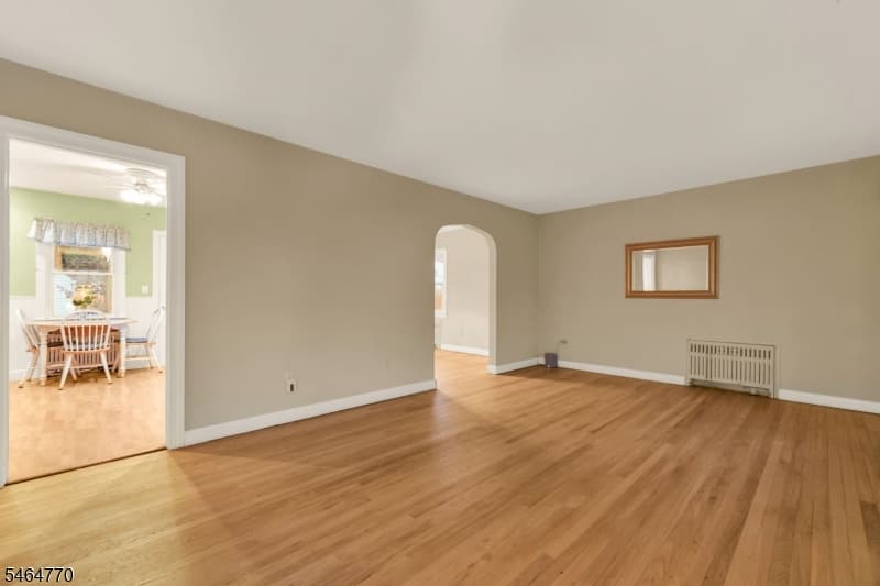 842 Travers St, Union Twp. photo 3