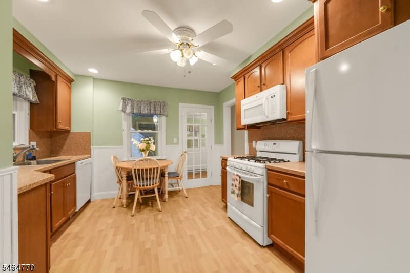 842 Travers St, Union Twp. photo 7