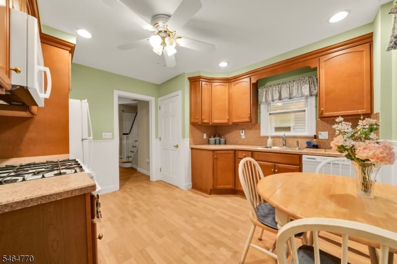 842 Travers St, Union Twp. photo 8