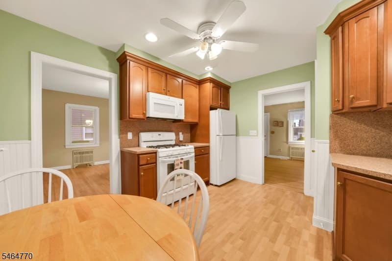 842 Travers St, Union Twp. photo 9