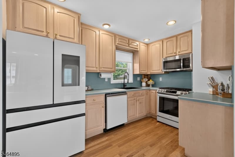 2745 Academy Rd, Union Twp. photo 8