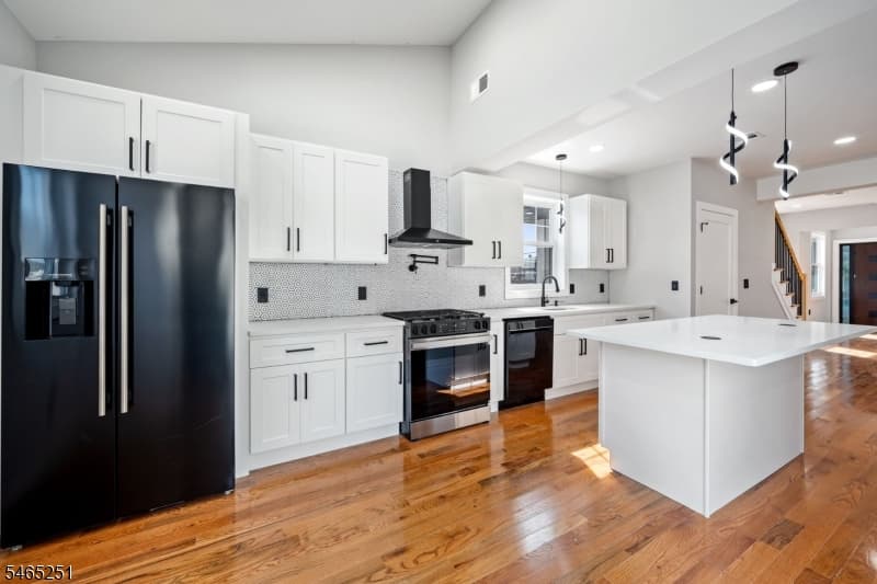 1123 Thompson Ave, Roselle Boro photo 12