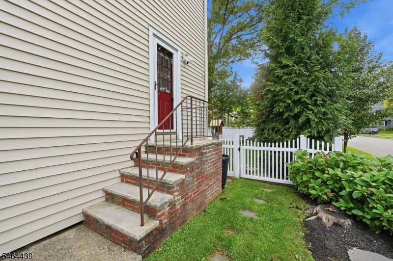 333 Manor Ave, Cranford Twp. photo 32
