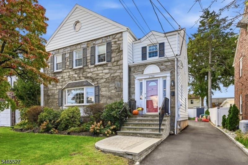 2766 Larchmont Rd, Union Twp. photo 2