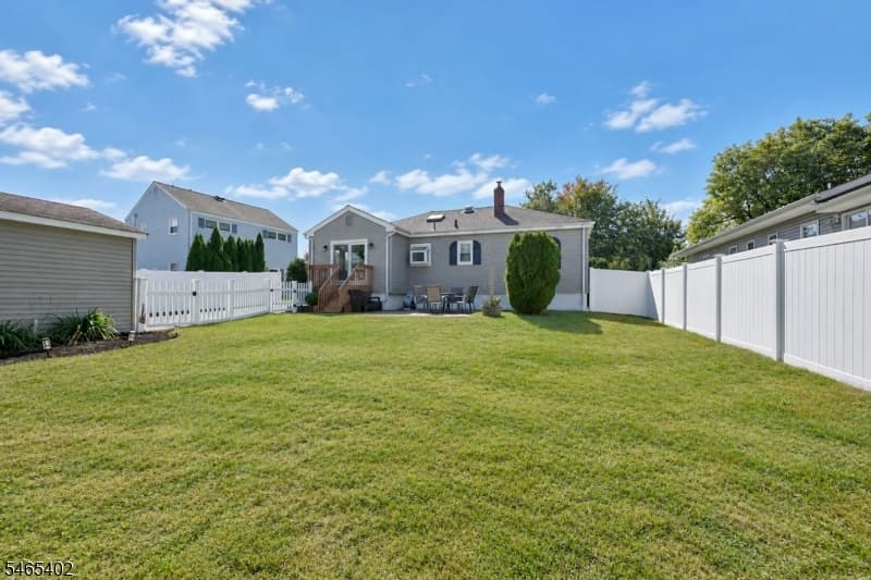 9 Shetland Dr, Clark Twp. photo 24