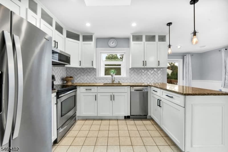9 Shetland Dr, Clark Twp. photo 8